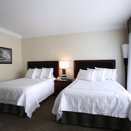 Granville Island Hotel Vancouver Bagian luar foto