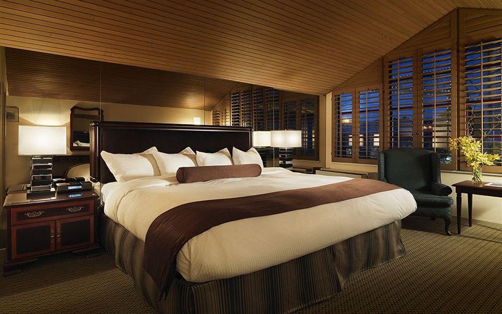 Granville Island Hotel Vancouver Bagian luar foto