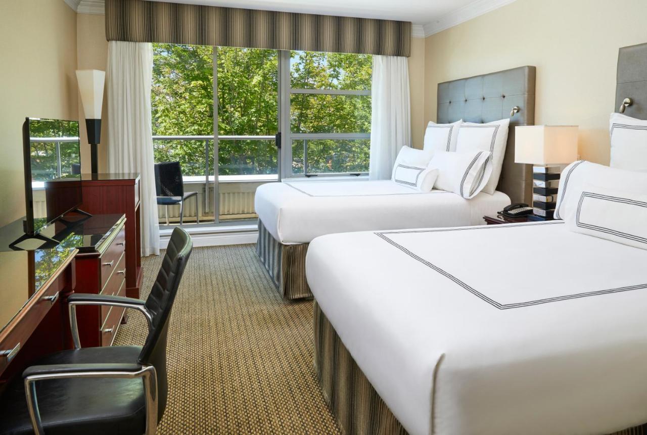 Granville Island Hotel Vancouver Bagian luar foto
