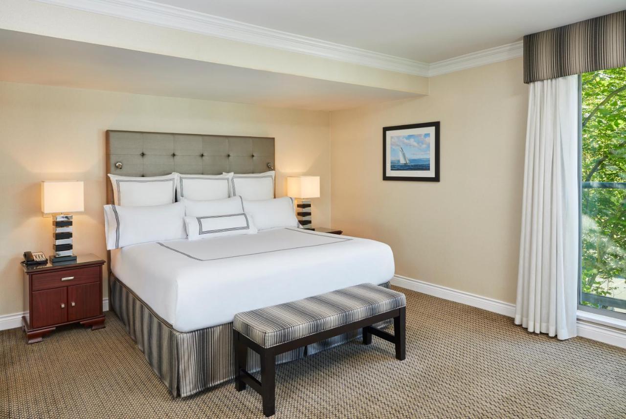 Granville Island Hotel Vancouver Bagian luar foto