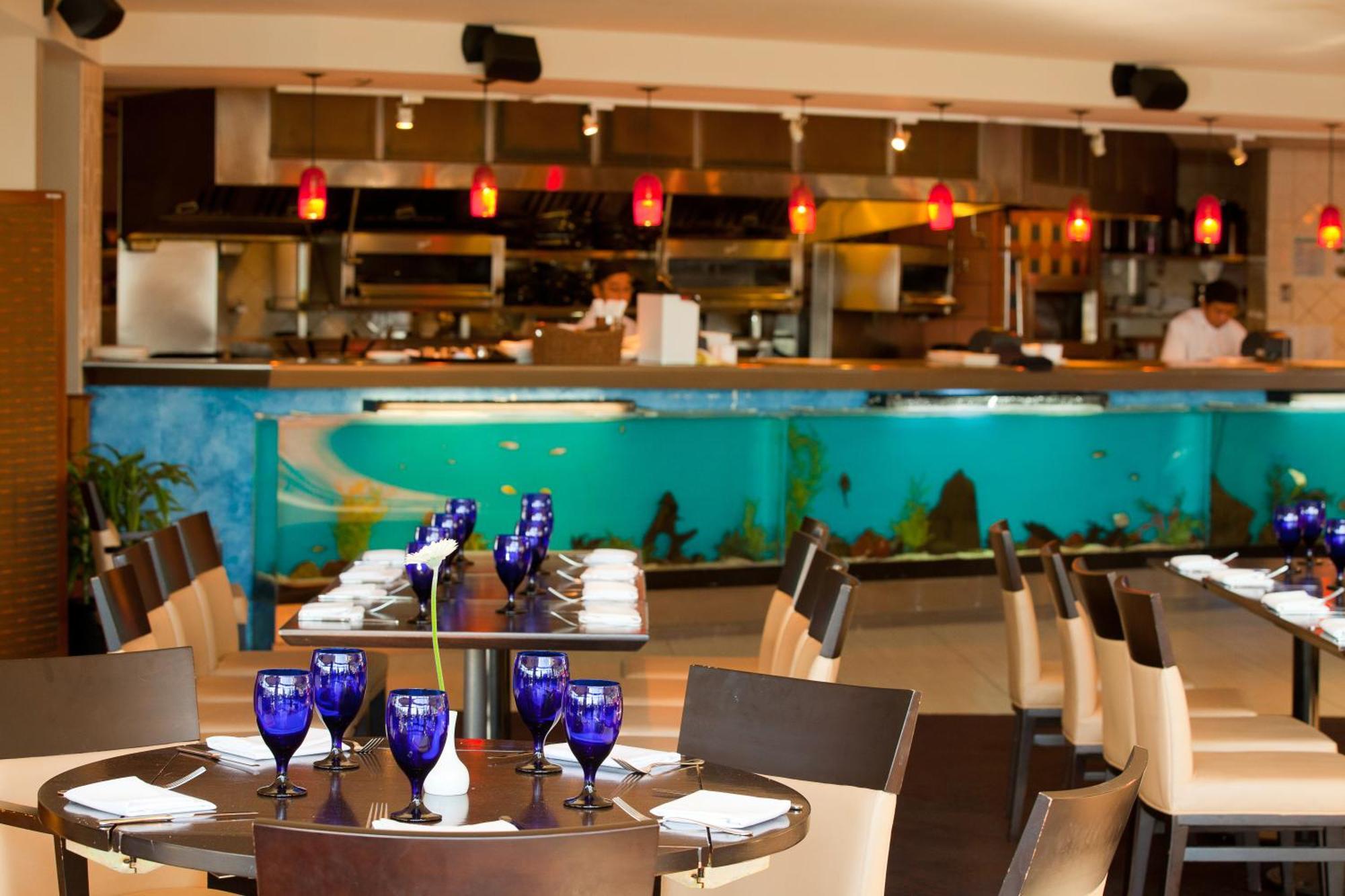 Granville Island Hotel Vancouver Bagian luar foto
