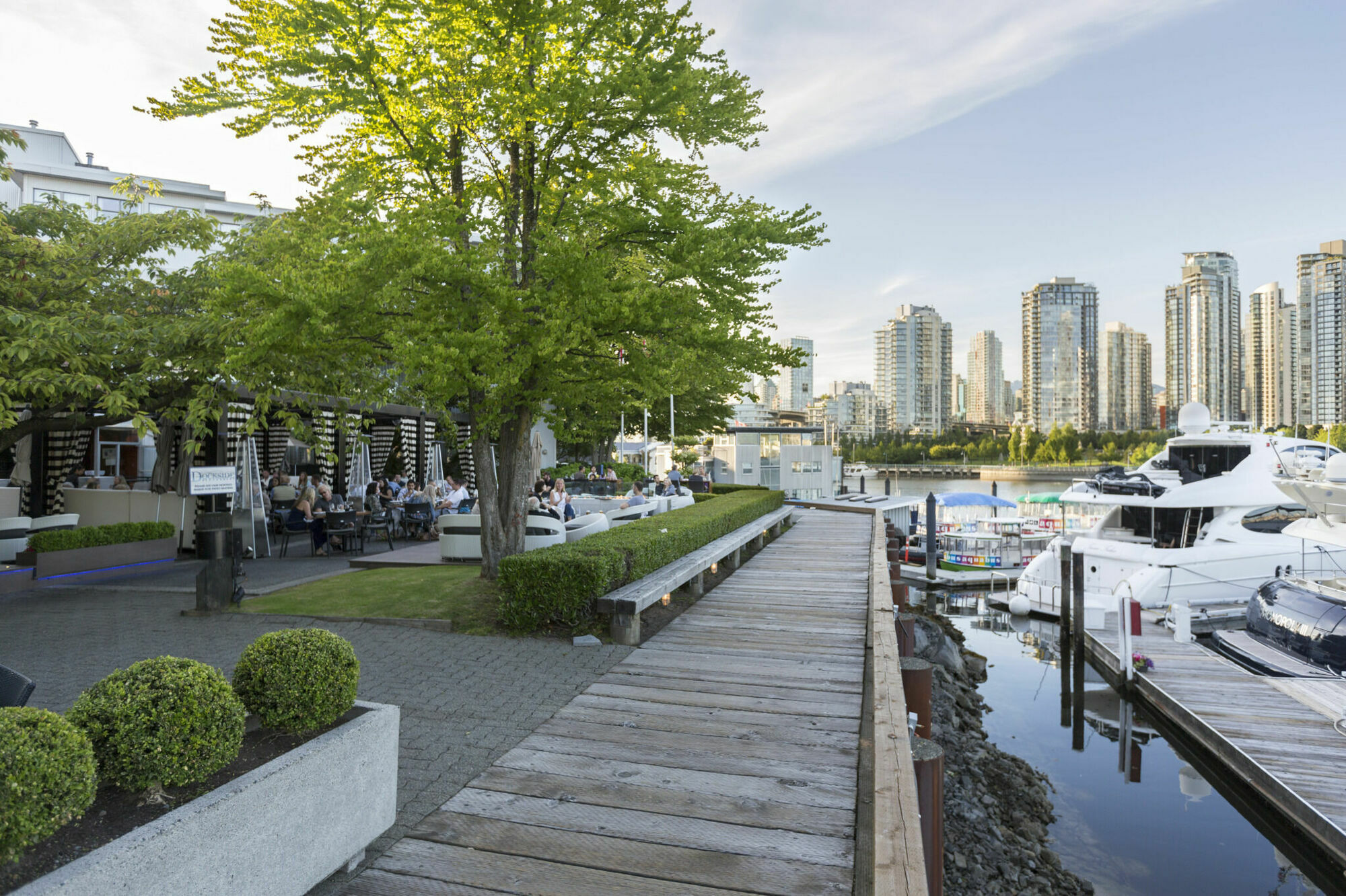Granville Island Hotel Vancouver Bagian luar foto